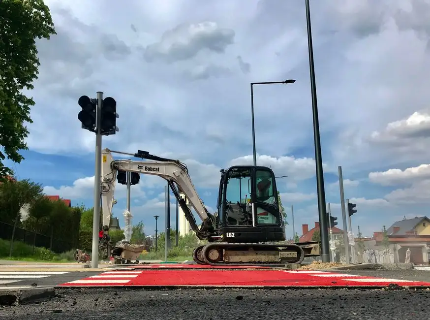 Podpisano umowę na odbudowę drogi gminnej w Ochotnicy Dolnej