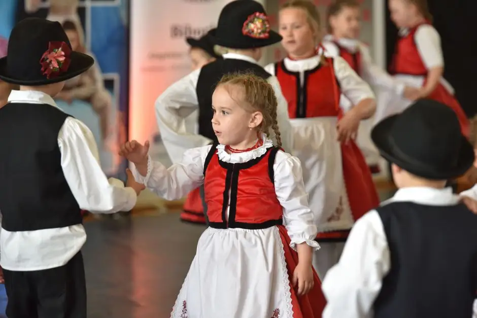 Ruszył projekt „Pod Trzema Koronami – Folk(od)Nowa” w Sromowcach