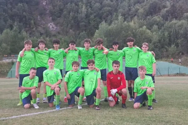 Juniorzy B1 rozpoczynają sezon od wysokiego zwycięstwa 9:0