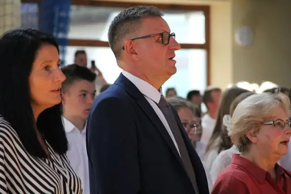 Gmina Nowy Targ wita nowy rok szkolny – życzenia i pamięć o historii