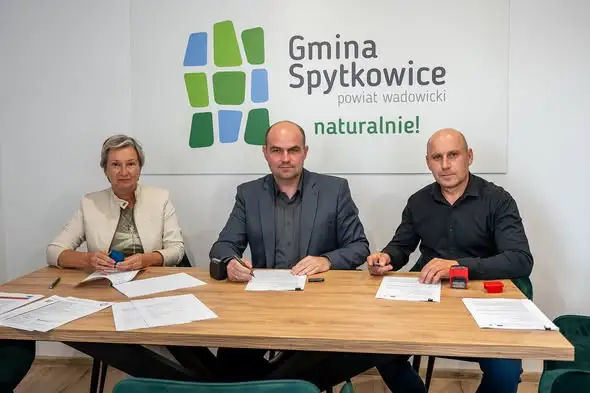 Bachowice i Ryczów z nowymi inwestycjami: place zabaw, boisko i strefa edukacyjna