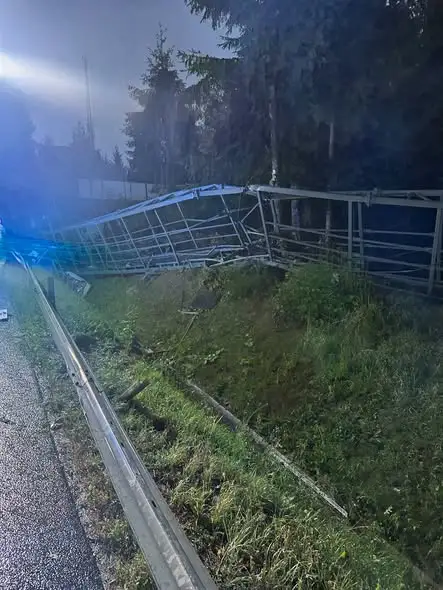 Kolizja ciężarówki na DK7 w Chyżnem – akcja służb ratunkowych