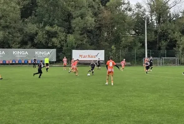Trampkarze SKS Sokolica rozegrali kolejny wymagający mecz